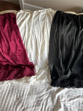 Vintage Lace Hem Slip Bundle - Black, White & Burgundy